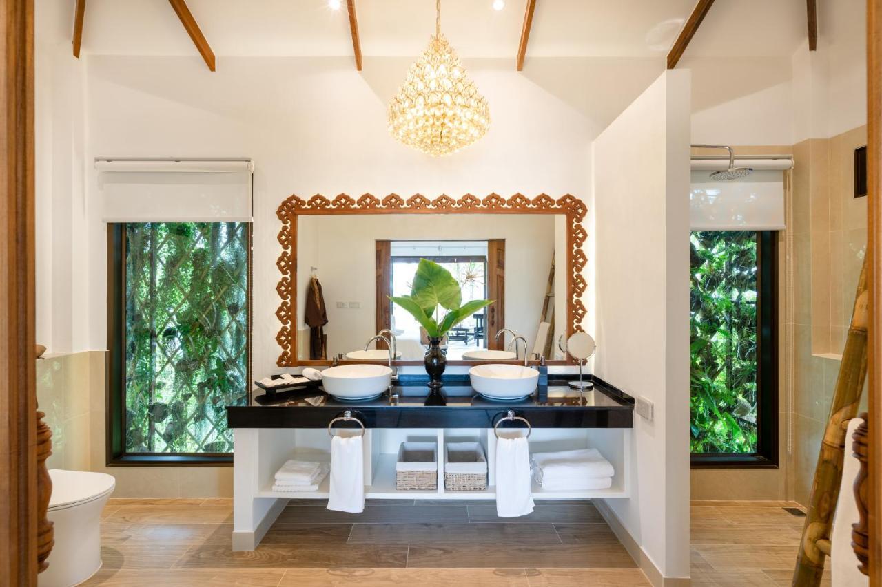 Lanta Palace Beach Resort & Spa - Adult Only Ko Lanta Buitenkant foto